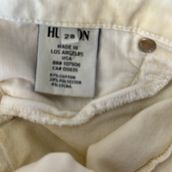 Hudson Buttercup yellow jeans . Soft in good condition - Picture 3 of 4